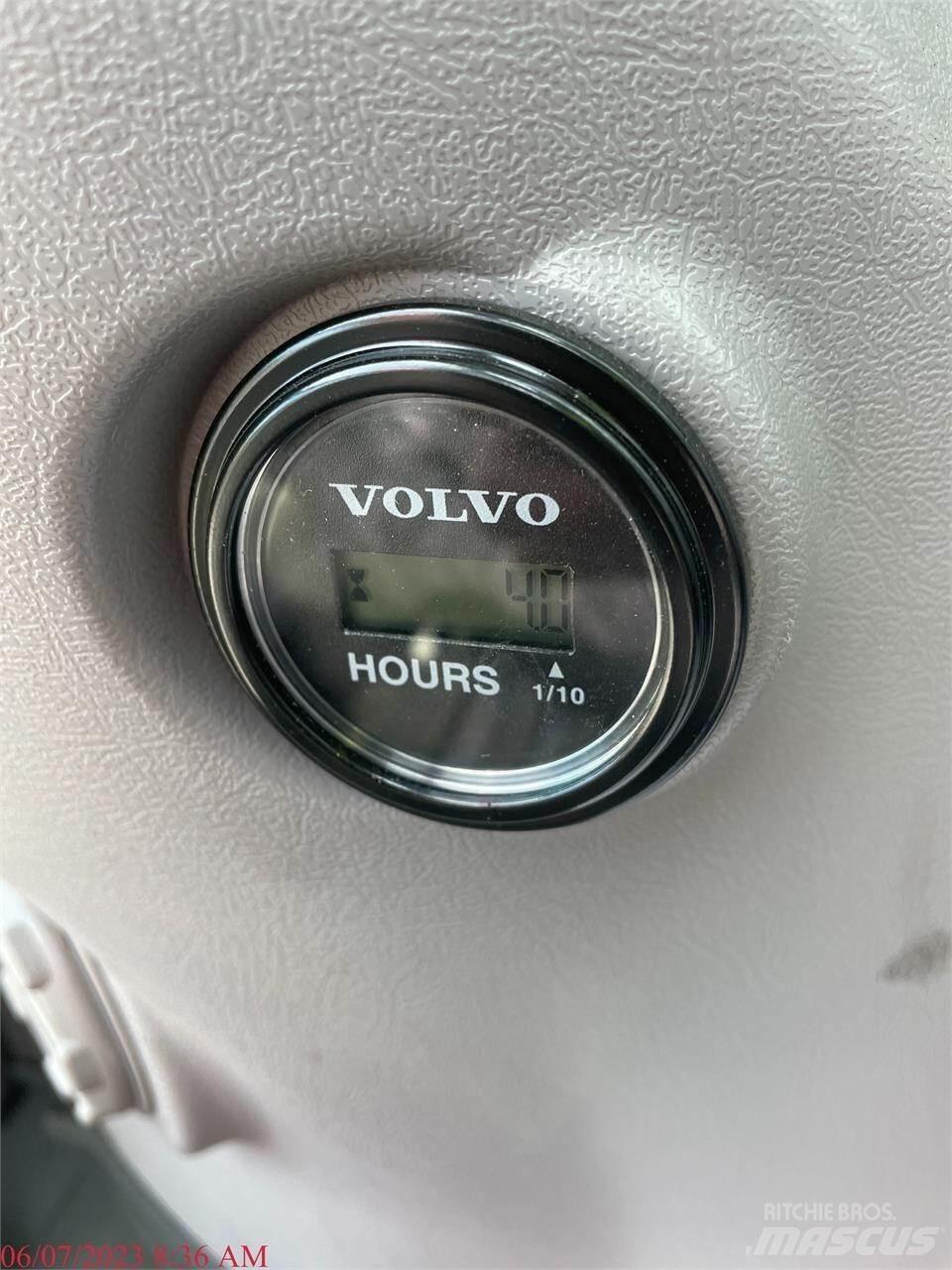 Volvo EC140EL Kāpurķēžu ekskavatori