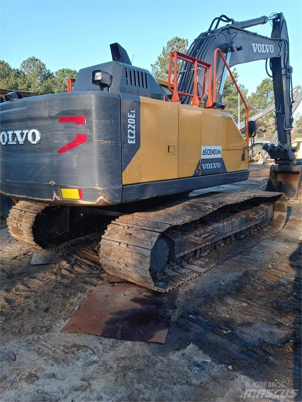 Volvo EC220EL Kāpurķēžu ekskavatori