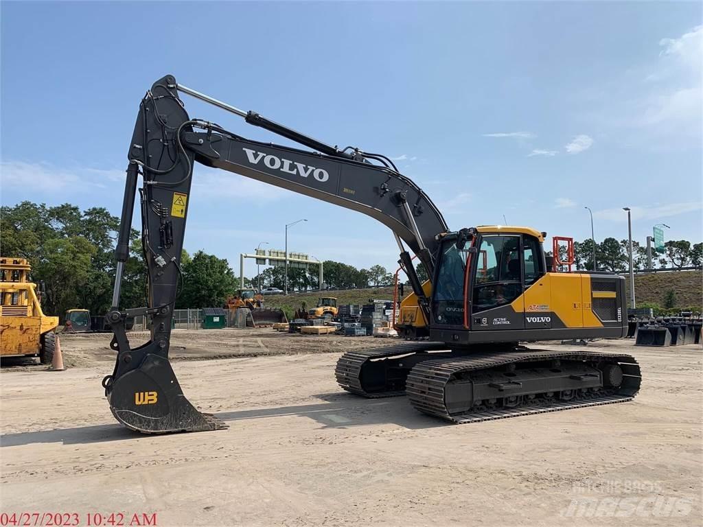 Volvo EC220EL Kāpurķēžu ekskavatori