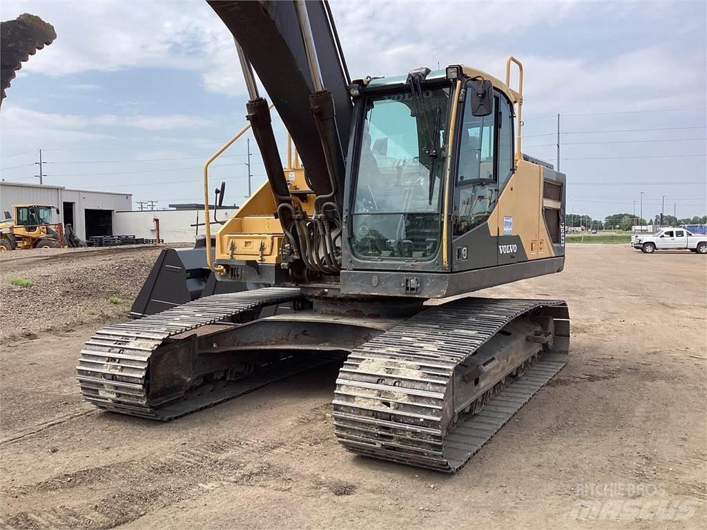 Volvo EC250EL Kāpurķēžu ekskavatori