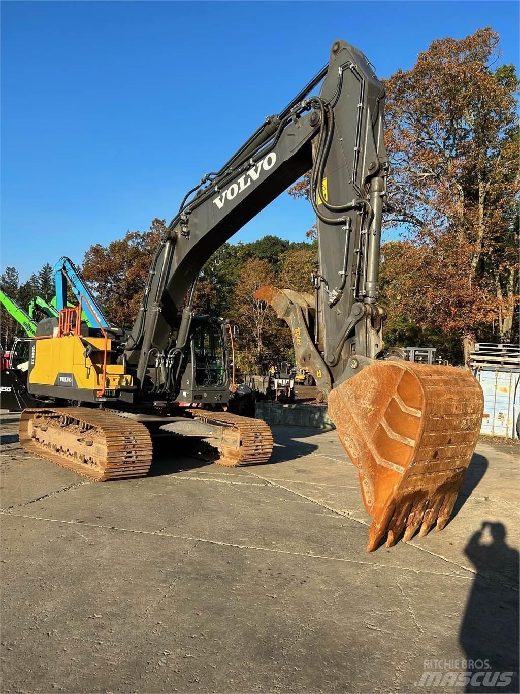 Volvo EC380EL Kāpurķēžu ekskavatori