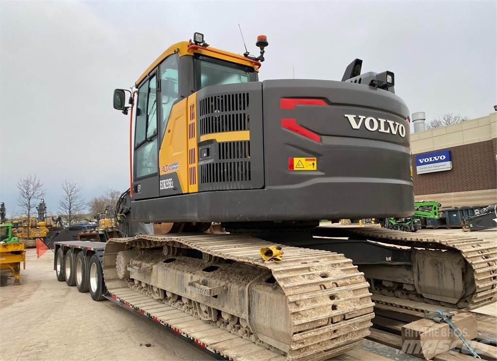 Volvo ECR235EL Kāpurķēžu ekskavatori