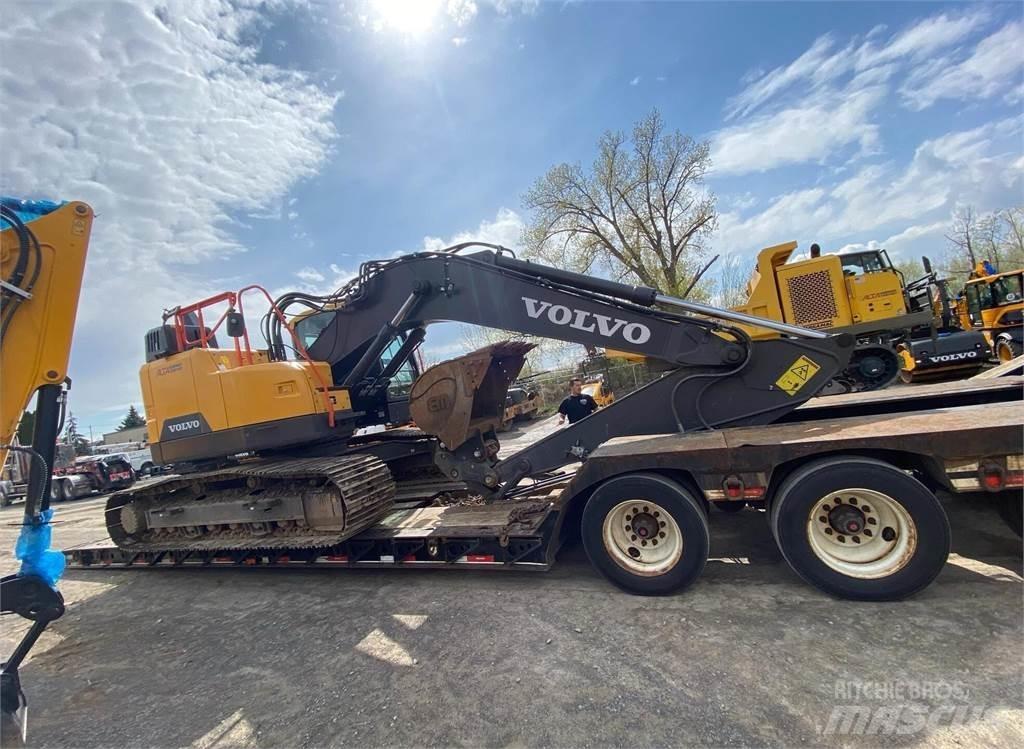 Volvo ECR235EL Kāpurķēžu ekskavatori