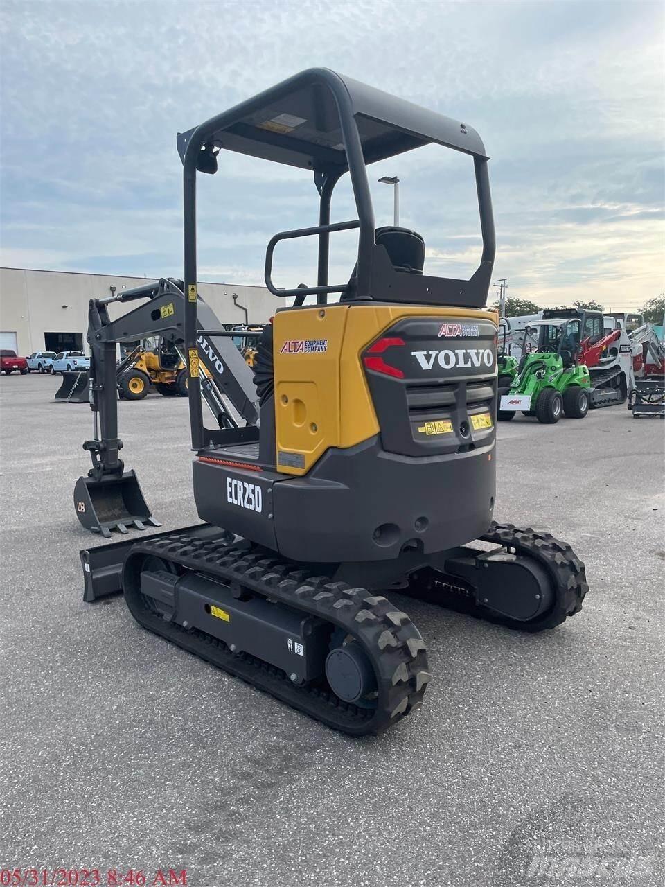 Volvo ECR25D Mini ekskavatori < 7 t