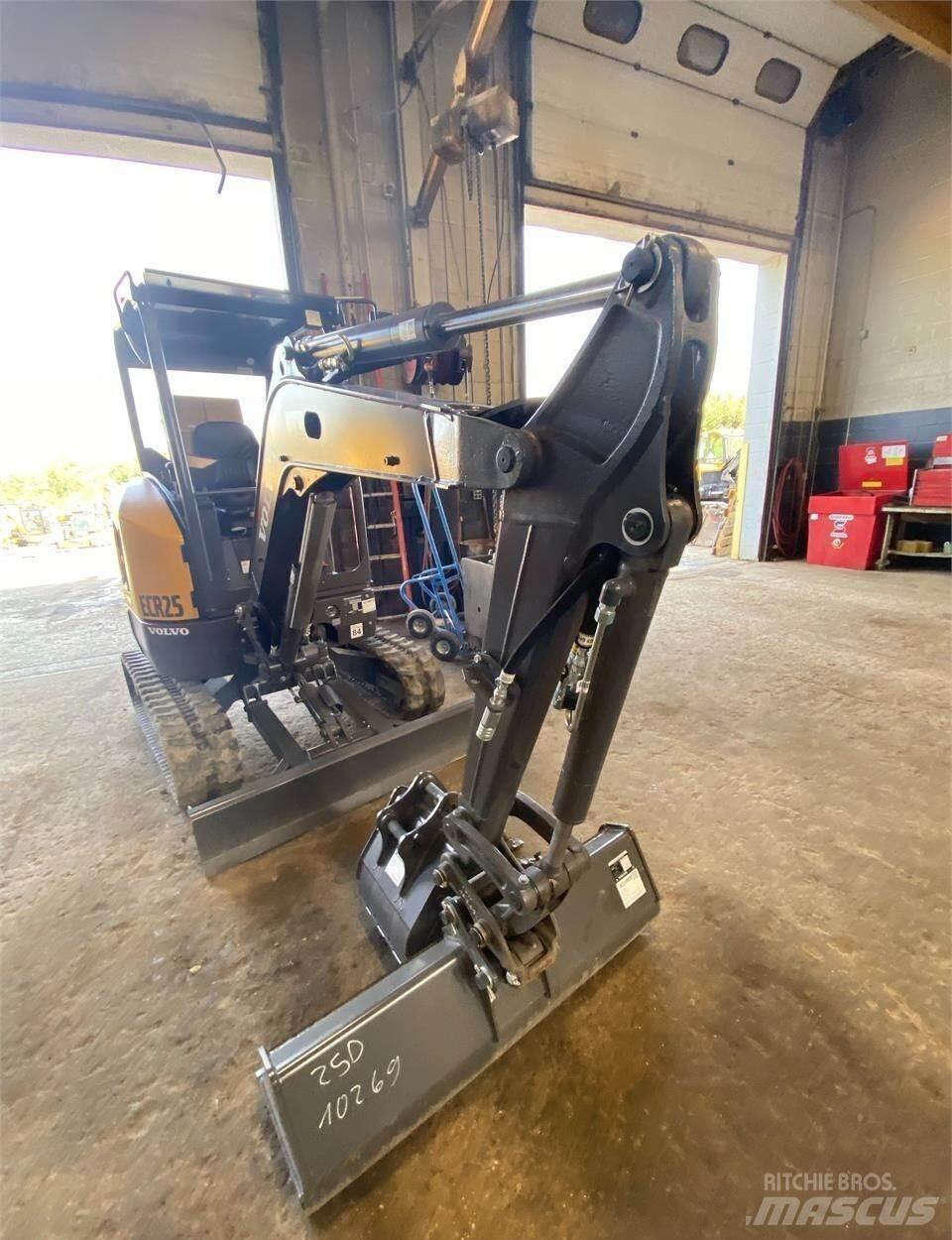 Volvo ECR25D Mini ekskavatori < 7 t