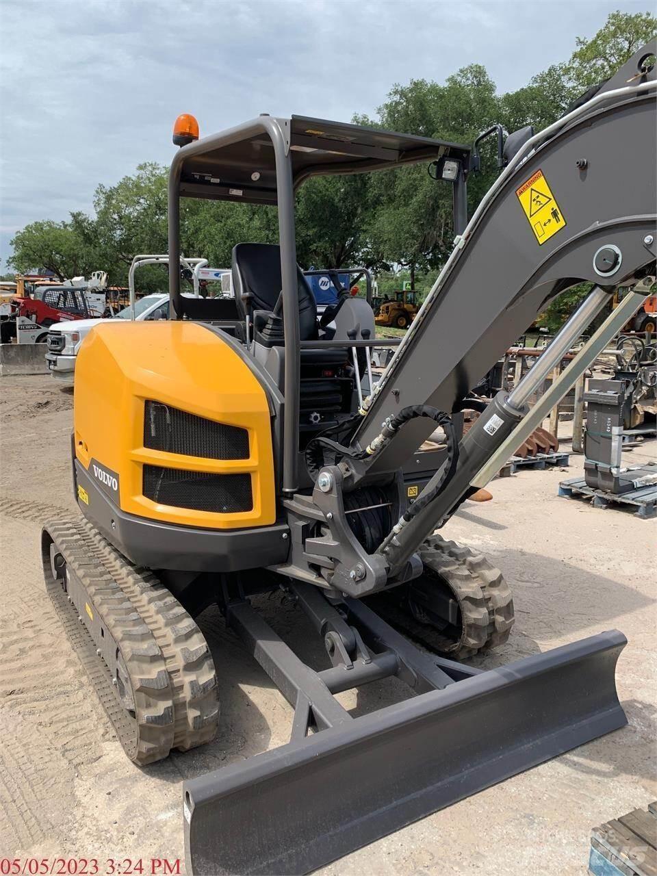 Volvo ECR40D Mini ekskavatori < 7 t