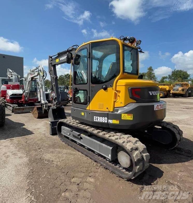 Volvo ECR88D Kāpurķēžu ekskavatori