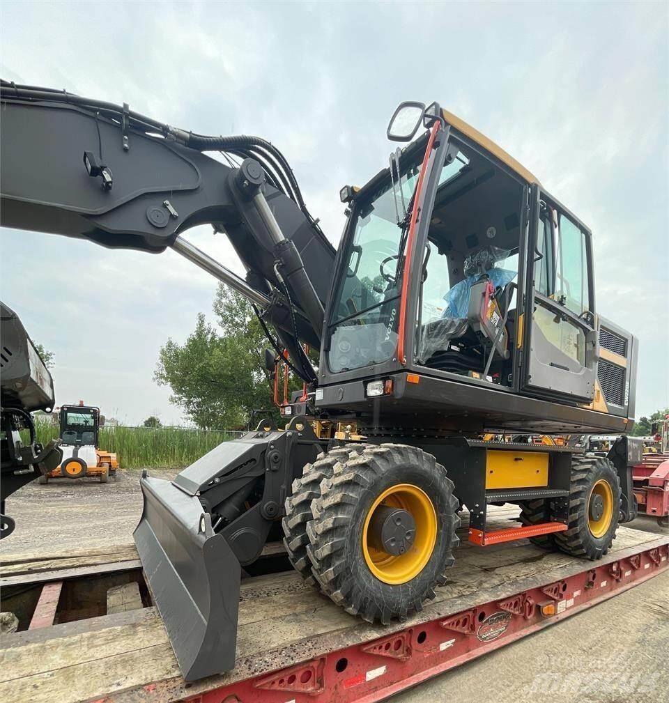 Volvo EW220E Ekskavatori uz riteņiem