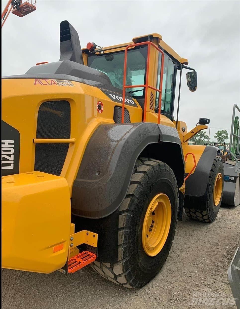 Volvo L120H Iekrāvēji uz riteņiem
