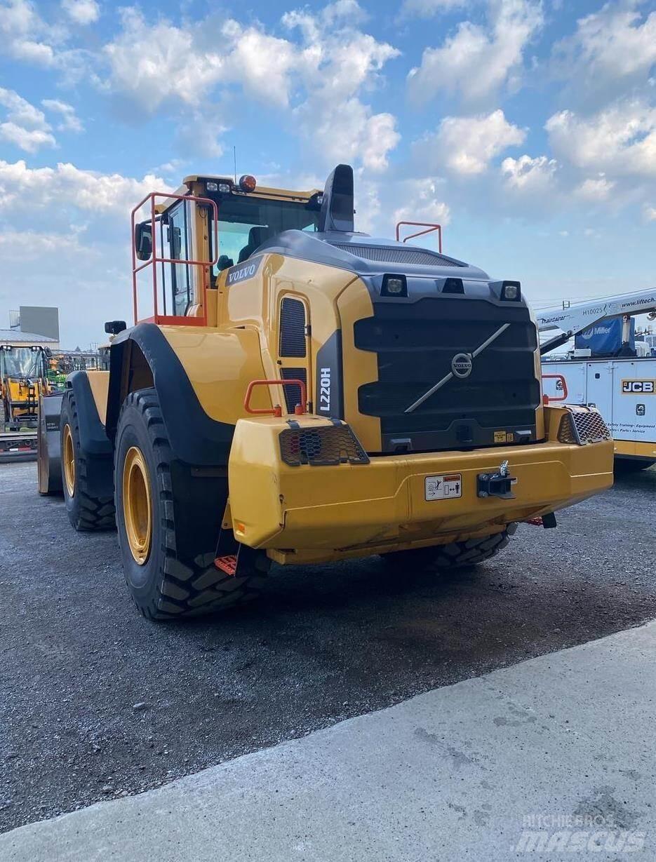 Volvo L220H Iekrāvēji uz riteņiem