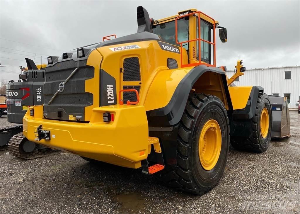 Volvo L220H Iekrāvēji uz riteņiem