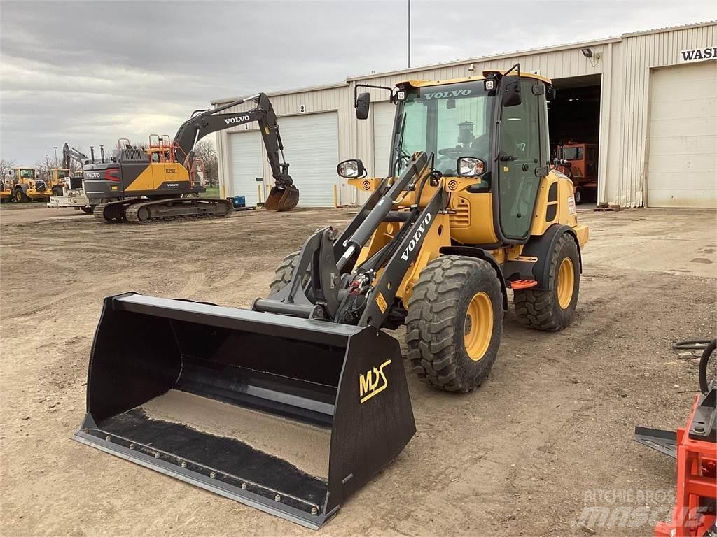 Volvo L25H Iekrāvēji uz riteņiem