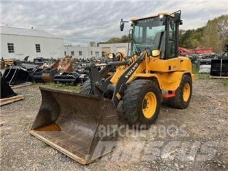 Volvo L30G Iekrāvēji uz riteņiem