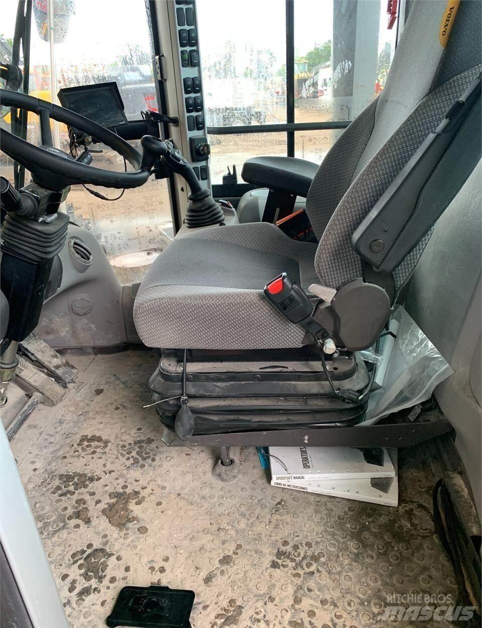 Volvo L60H Iekrāvēji uz riteņiem