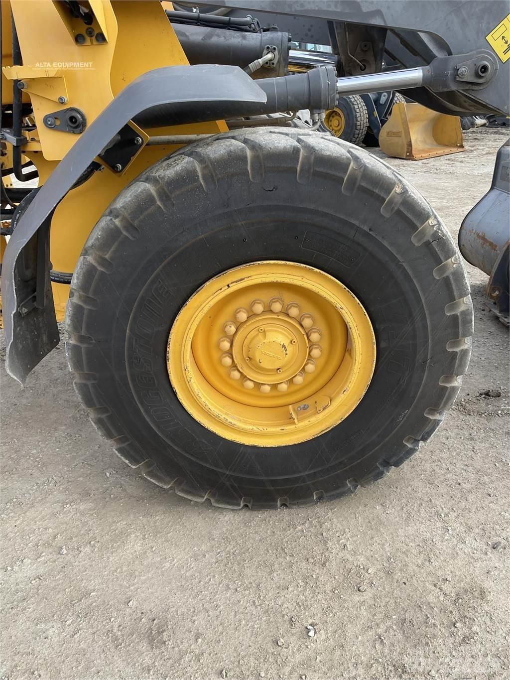 Volvo L70H Iekrāvēji uz riteņiem