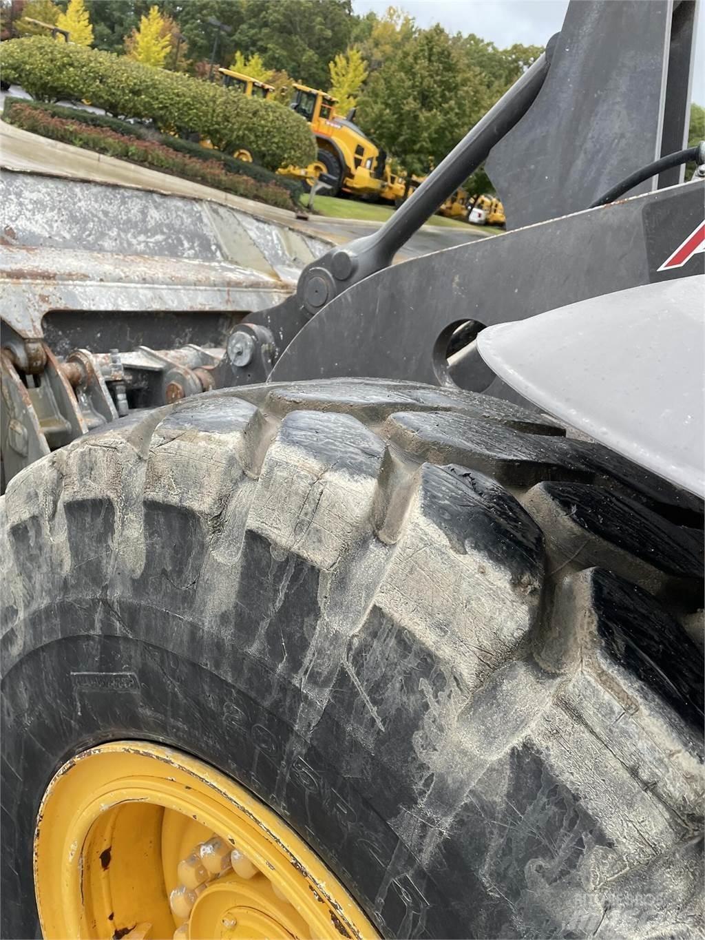 Volvo L70H Iekrāvēji uz riteņiem