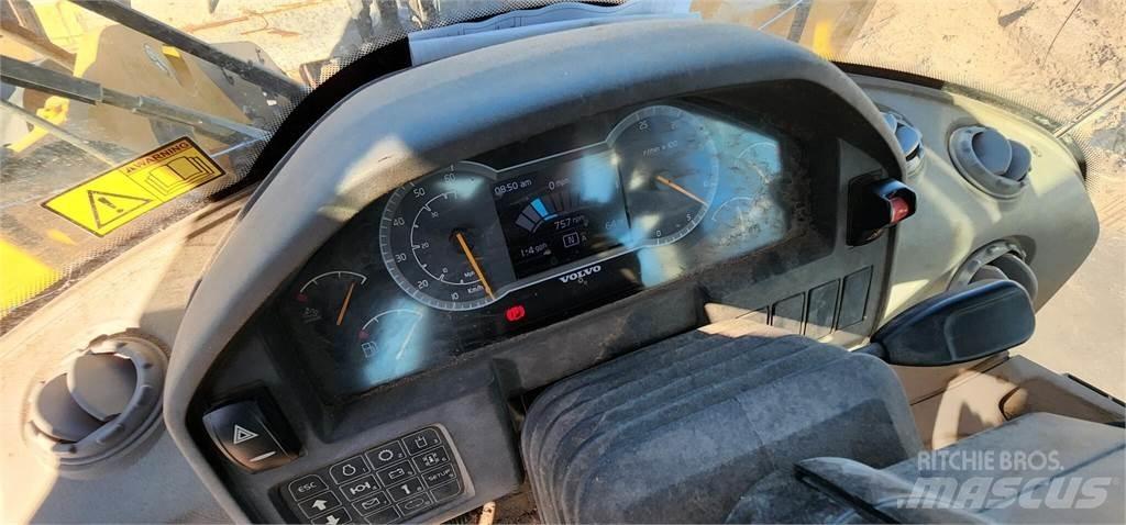 Volvo L90H Iekrāvēji uz riteņiem