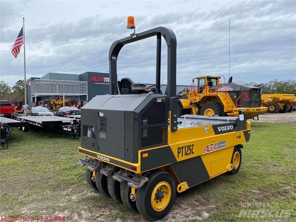 Volvo PT125C Pneimatiskie veltņi