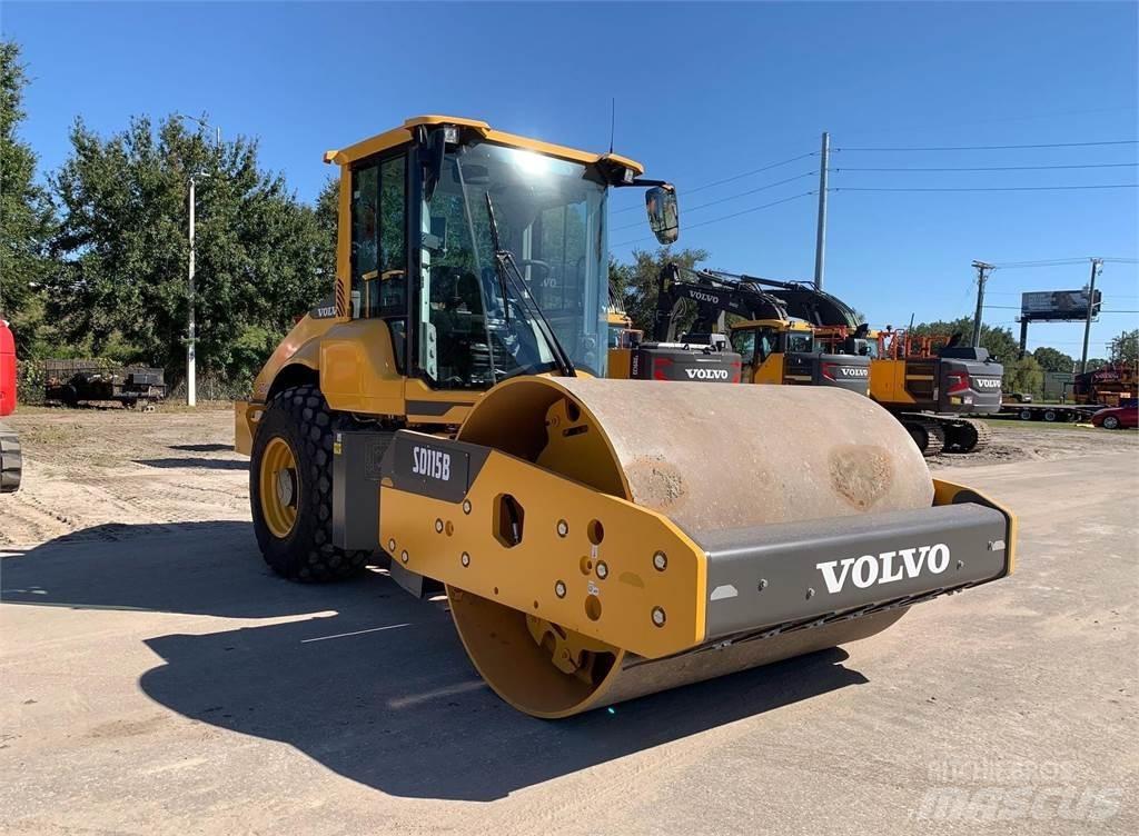 Volvo SD115B Divvalču grunts veltņi