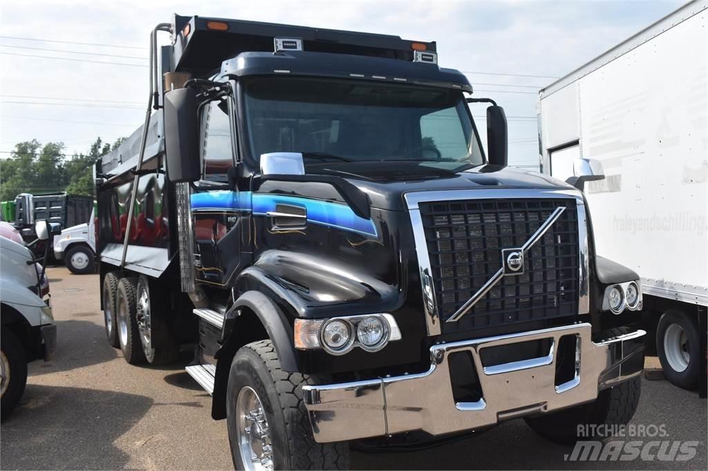 Volvo VHD104F300 Pašizgāzējs