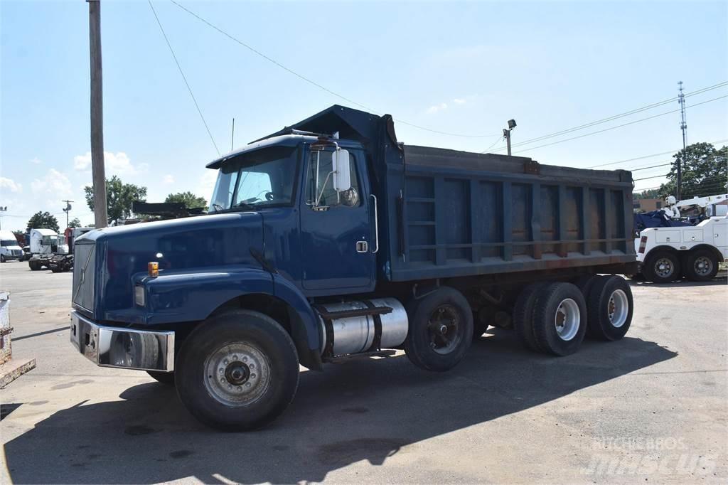 Volvo WG64T Pašizgāzējs