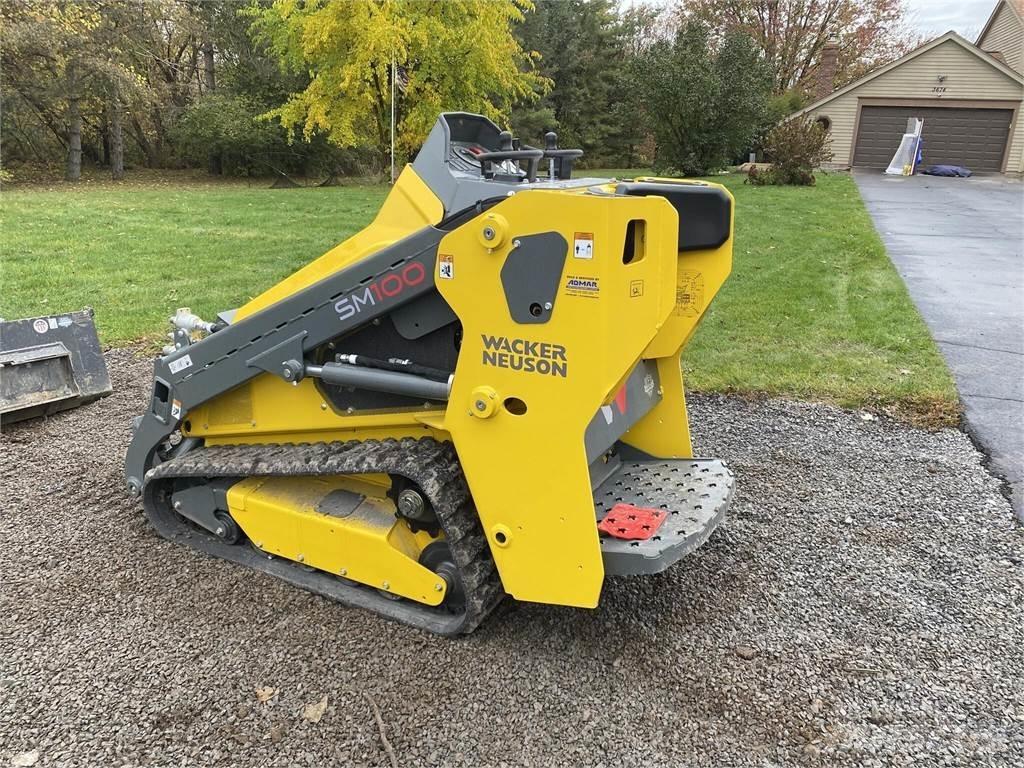 Wacker Neuson SM100 Lietoti riteņu kompaktiekrāvēji