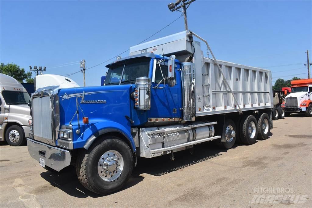 Western Star 4900 Pašizgāzējs