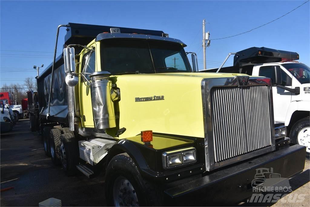 Western Star 4900 Pašizgāzējs