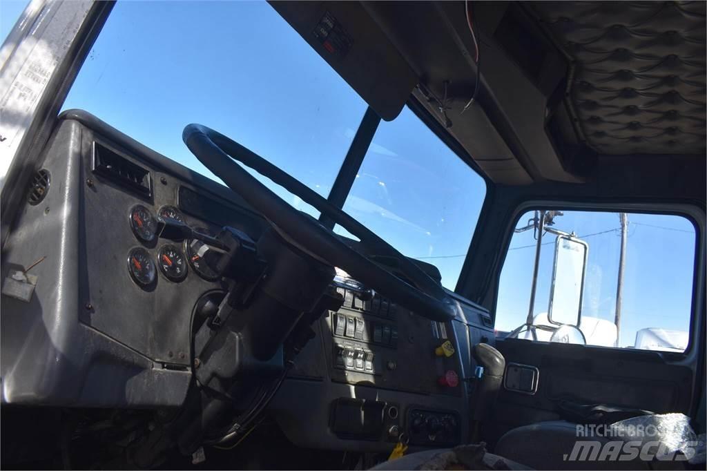 Western Star 4900 Smagās mašīnas ar celtni