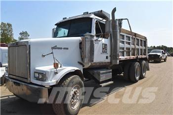 Western Star 4900FA Pašizgāzējs