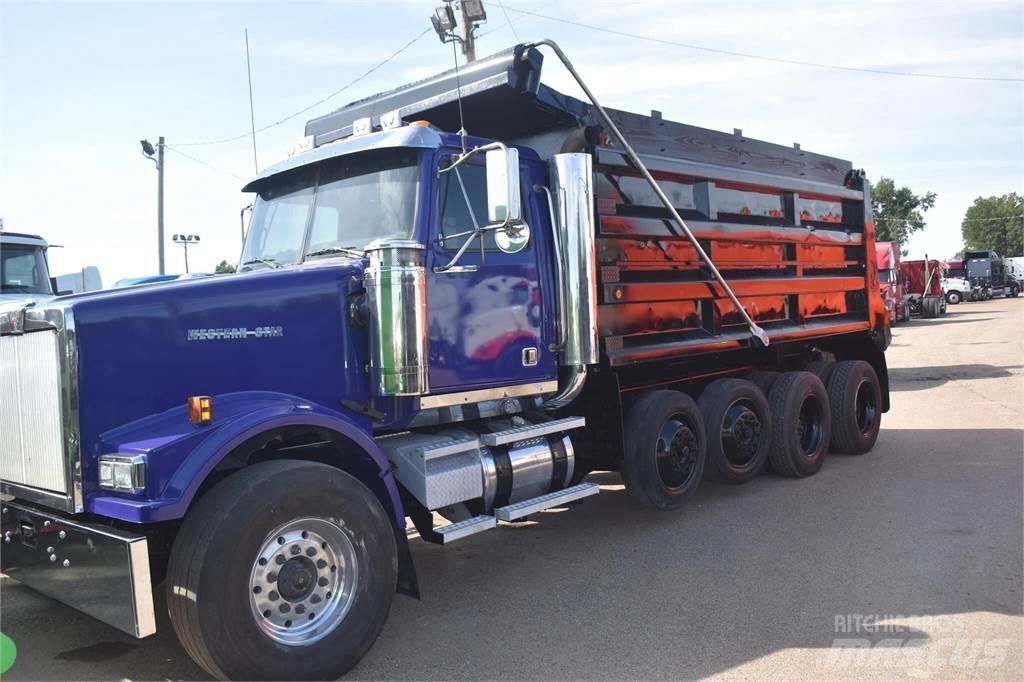 Western Star 4900FA Pašizgāzējs