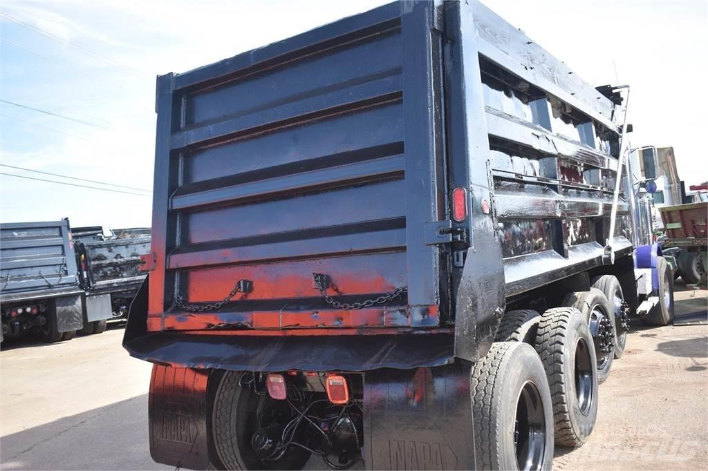 Western Star 4900FA Pašizgāzējs