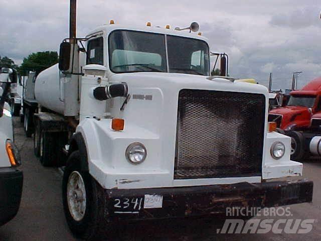 Western Star 6964F Autocisterna