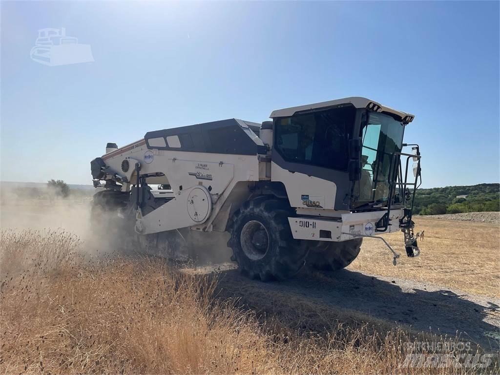 Wirtgen WR240I Asfalta savācējs