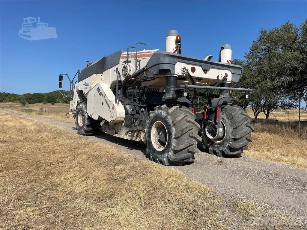 Wirtgen WR240I Asfalta savācējs