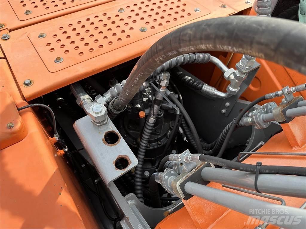 XCMG XE210CU Kāpurķēžu ekskavatori