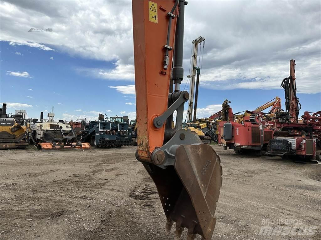 XCMG XE210CU Kāpurķēžu ekskavatori