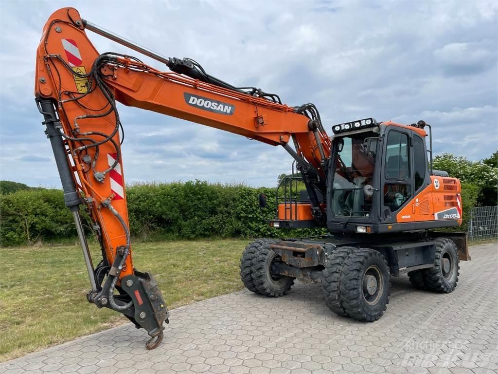 Doosan DX170W-5 Ekskavatori uz riteņiem