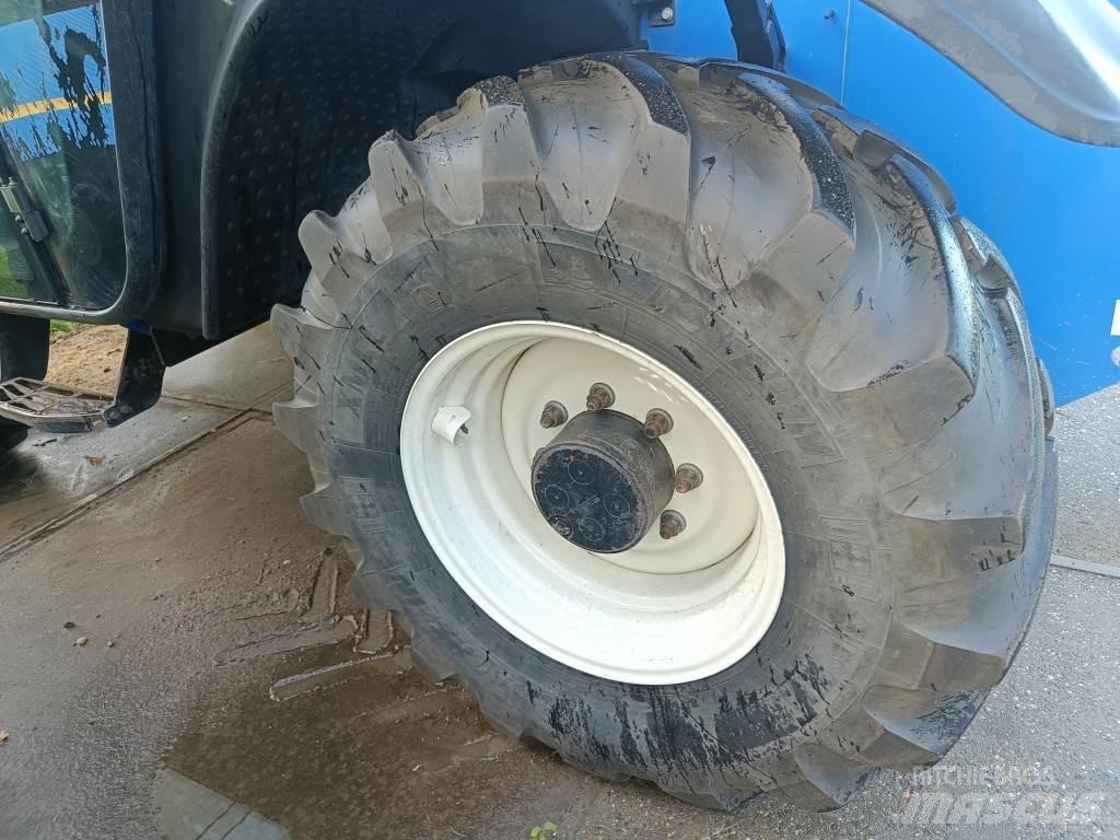 New Holland LM7.35 Lauksaimniecības pacēlāji