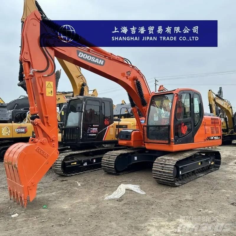 Doosan DX 150 Kāpurķēžu ekskavatori