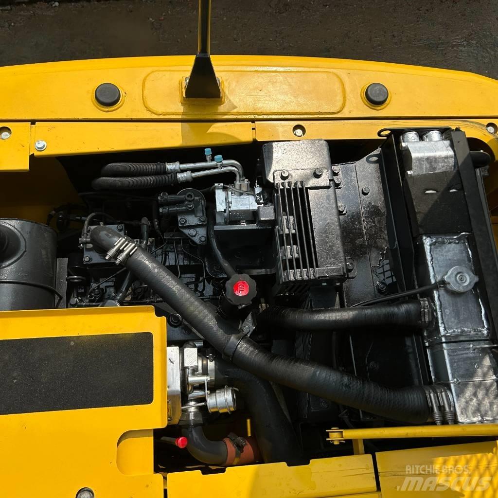 Komatsu 130 Kāpurķēžu ekskavatori