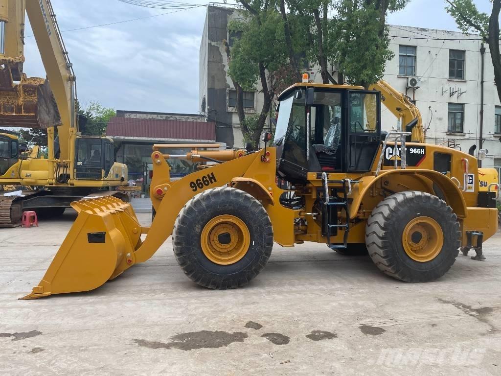 CAT CAT966H Iekrāvēji uz riteņiem