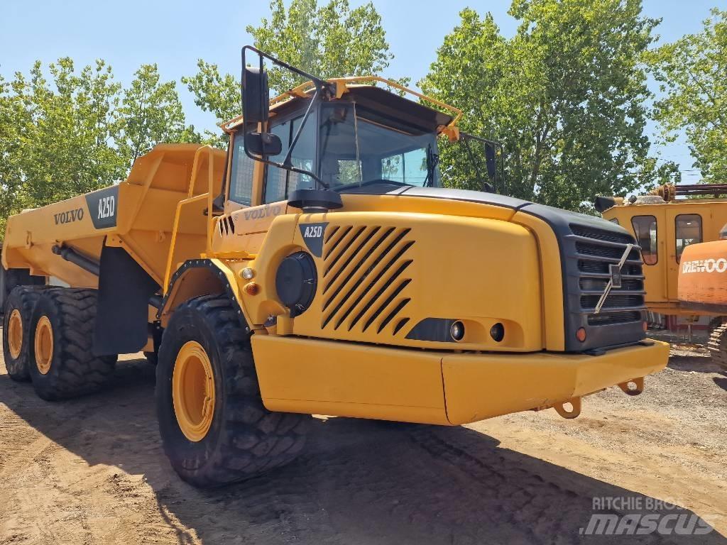 Volvo A 25 D Artikulētie pašizgāzēji