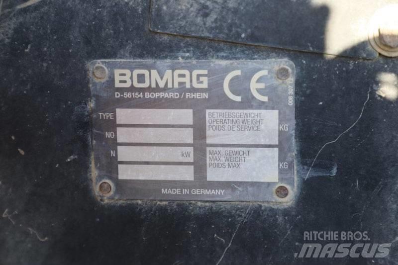 Bomag BW 225 D-3 Divvalču grunts veltņi