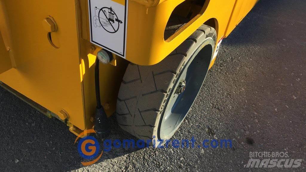 Haulotte Compact 10 Šķerveida pacēlāji