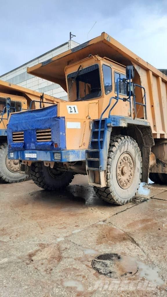 Belaz 75473 Karjeras kravas automašīnas