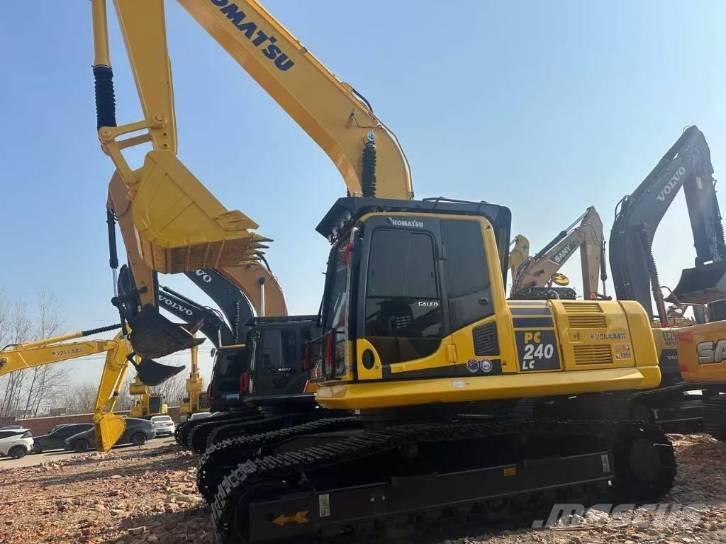 Komatsu PC 240 Kāpurķēžu ekskavatori