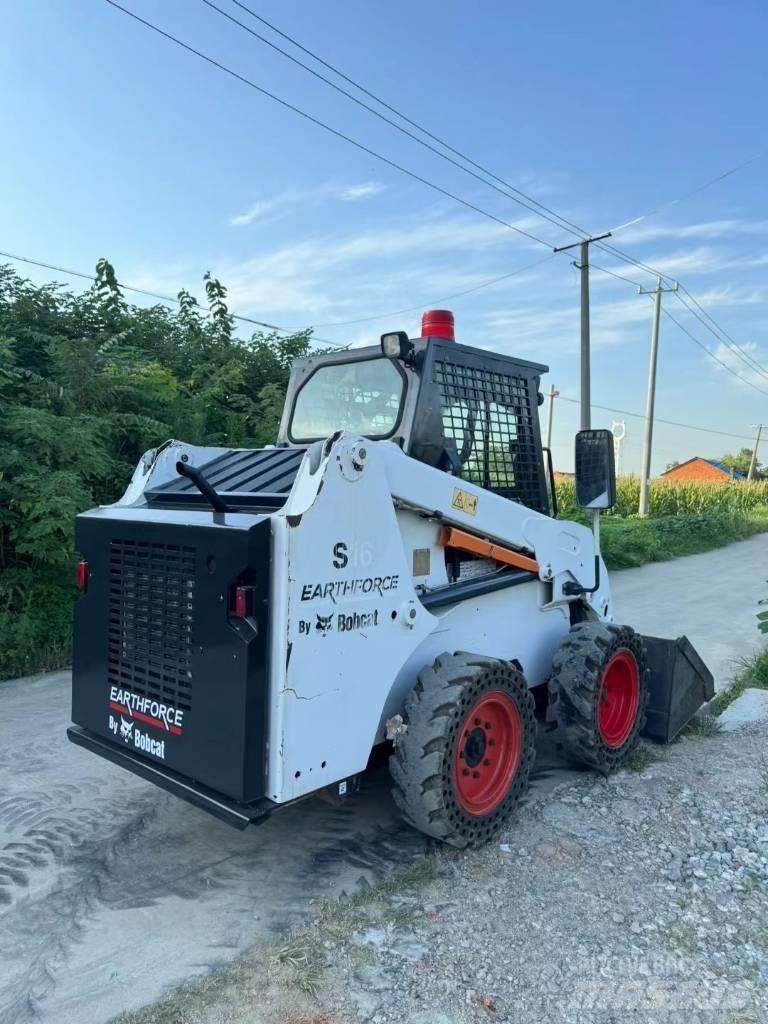 Bobcat S16 Lietoti riteņu kompaktiekrāvēji