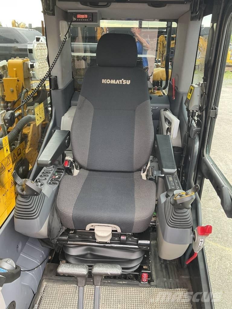 Komatsu PC240LC-11 Kāpurķēžu ekskavatori