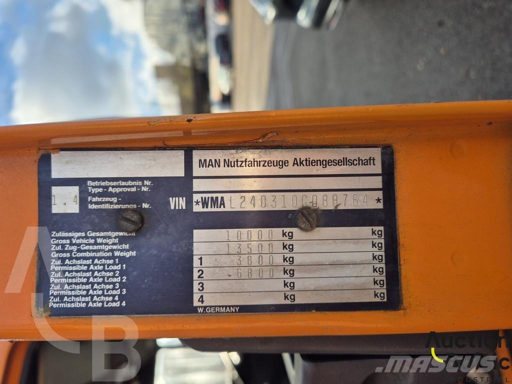 MAN 10.153 Evakuators ar manipulatoru